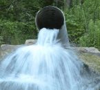 MANUMESURE réalise des prélèvements et des analyses de la qualité des eaux.
